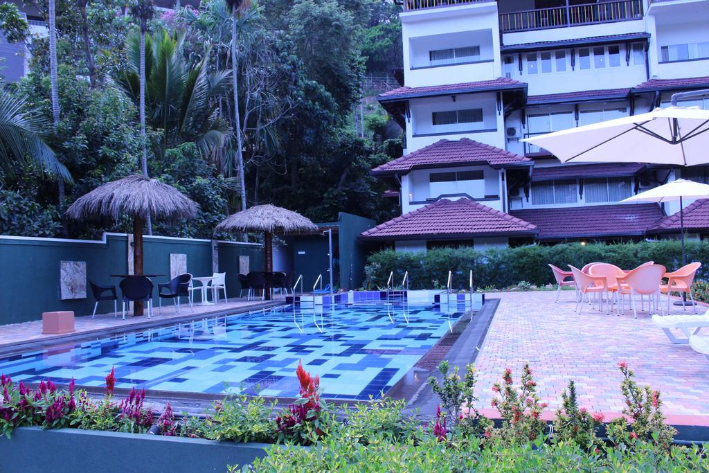 Kandyan Hotel Exterior foto